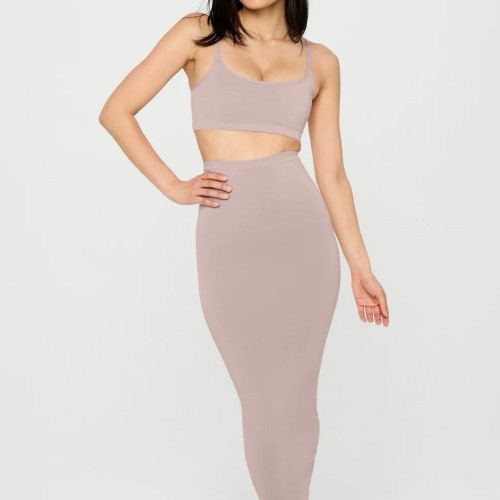 YITTY Women's Dress in Soft Mauve